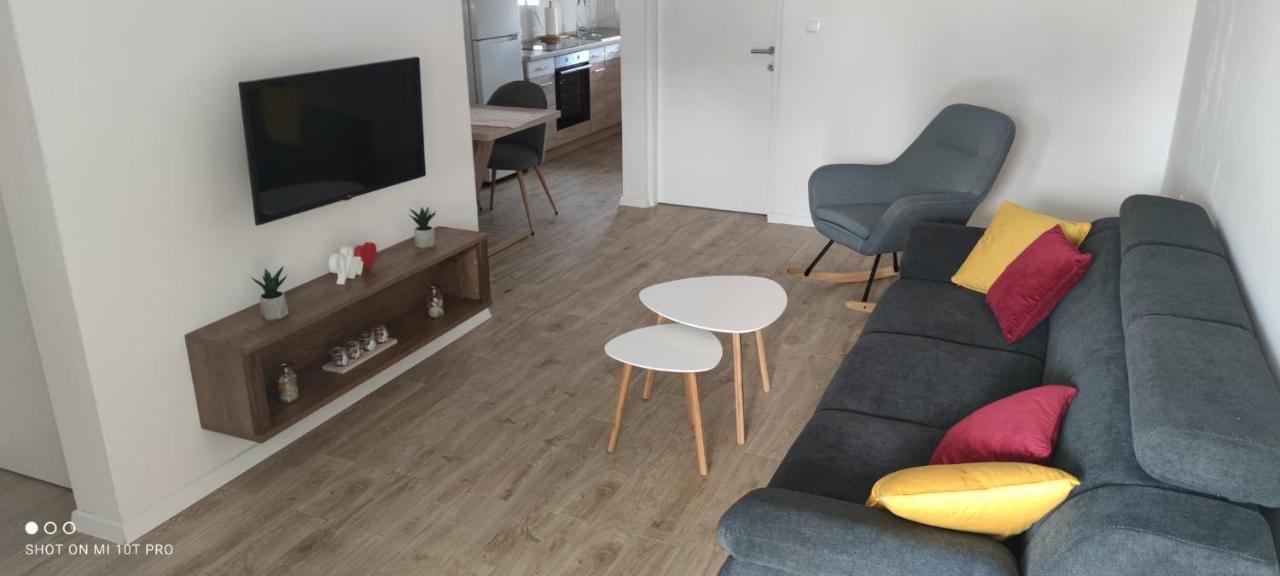 Apartments Alen Vir Luaran gambar
